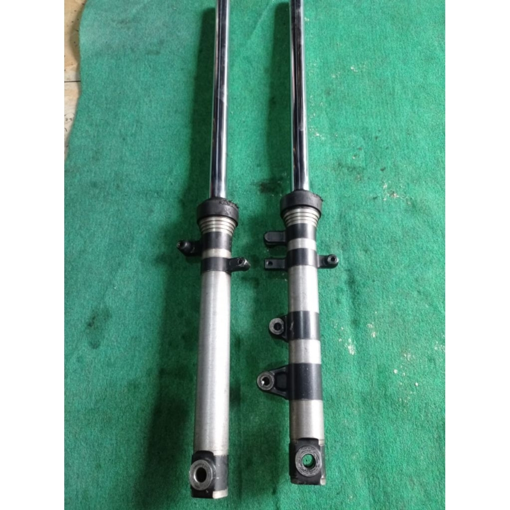 SHOCK DEPAN SATRIA FU UDAH BUBUT