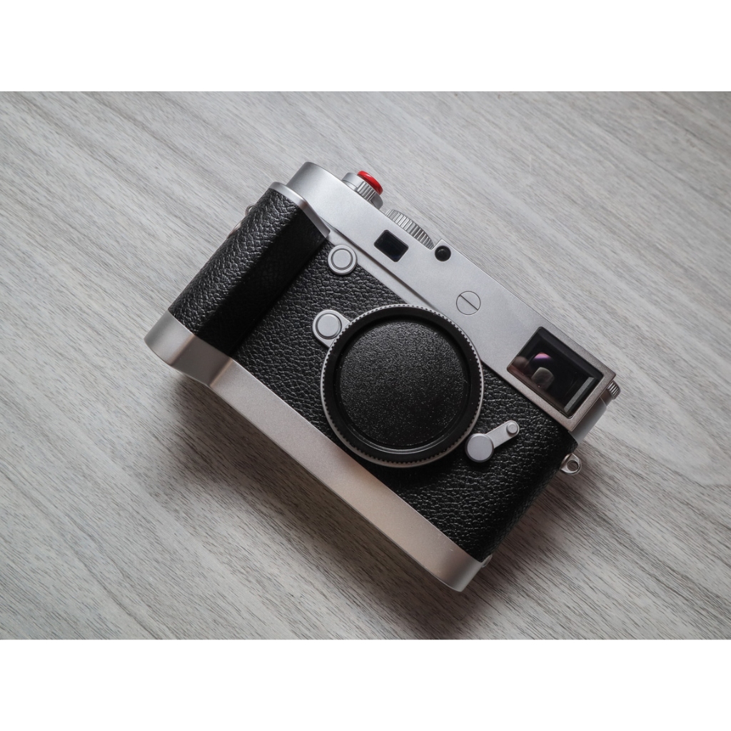 Leica M10P Silver Body w/ Leica Handgrip & Leica Thumb Grip - Like New