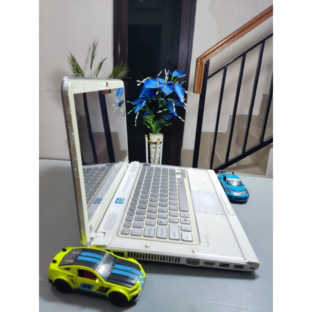 Sony Vaio Core i5 Ram 8/128gb Ssd Dual Vga Siap Pakai COD