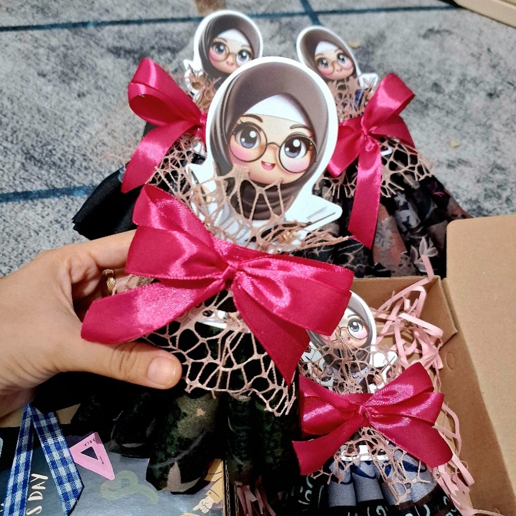 KADO GURU HIJAB AZARA TOPPER GURU