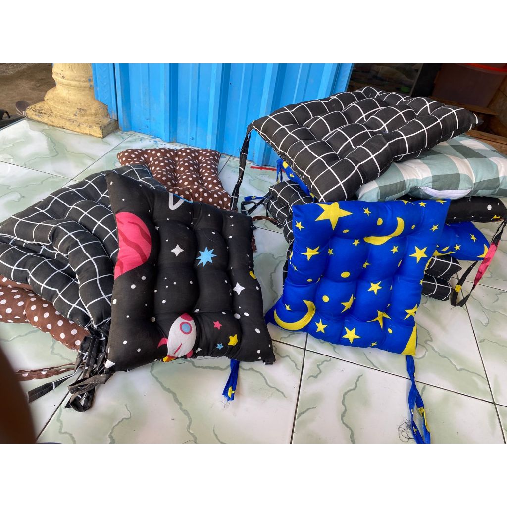 Bantal Duduk Empuk Hakus 40X40 Anti Kempes-Bantal Alas Duduk Mobil