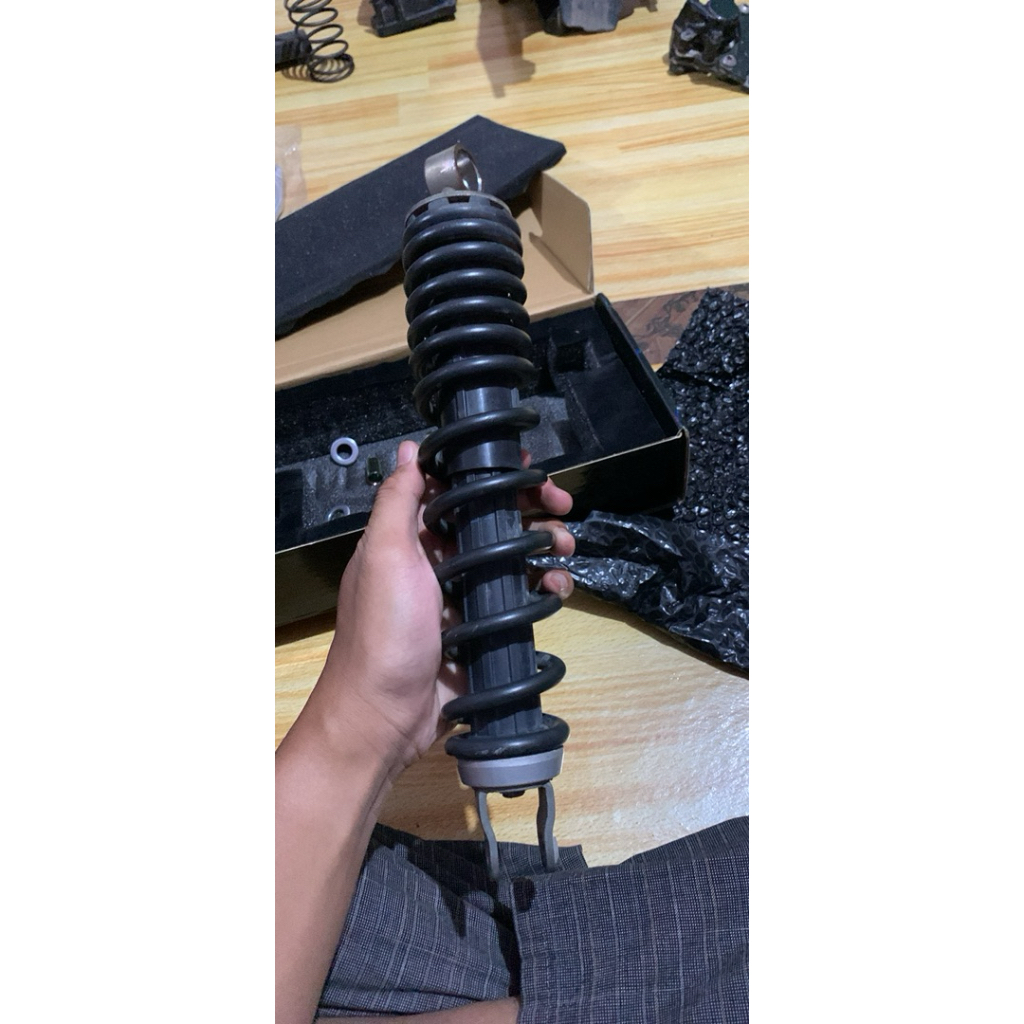 Shockbreaker Belakang Beat Fi Ori Copotan