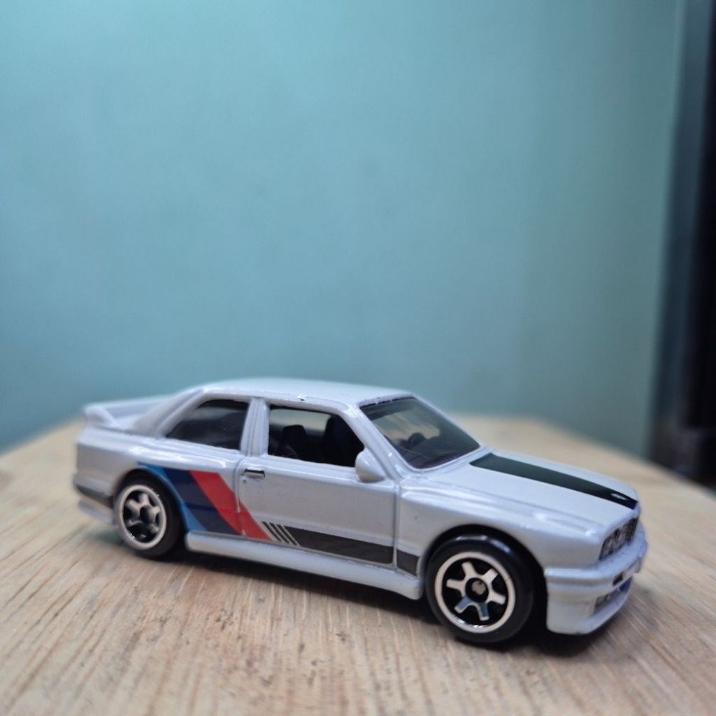 HOT WHEELS BMW M3 PUTIH