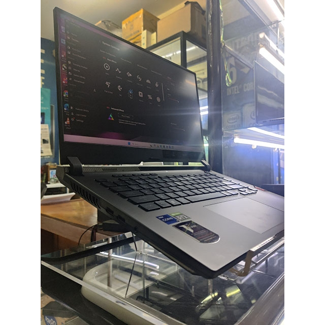 ASUS ROG Strix SCAR 15 G533ZW i9-12900H RTX 3070 Ti 32GB 1TB SSD WQHD 240Hz Gaming Laptop