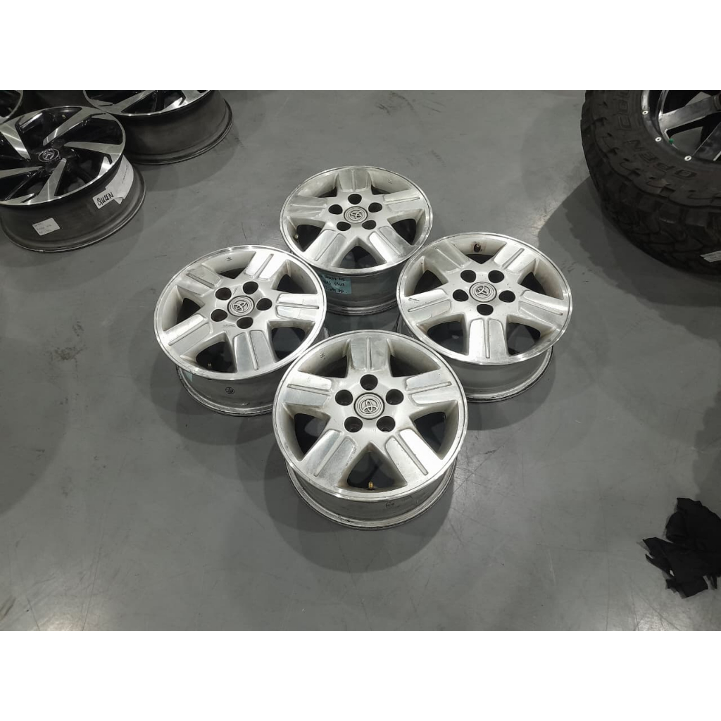 Velg bekas original copotan innova ring 15 baut 5x114 cocok grandmax apv new carry