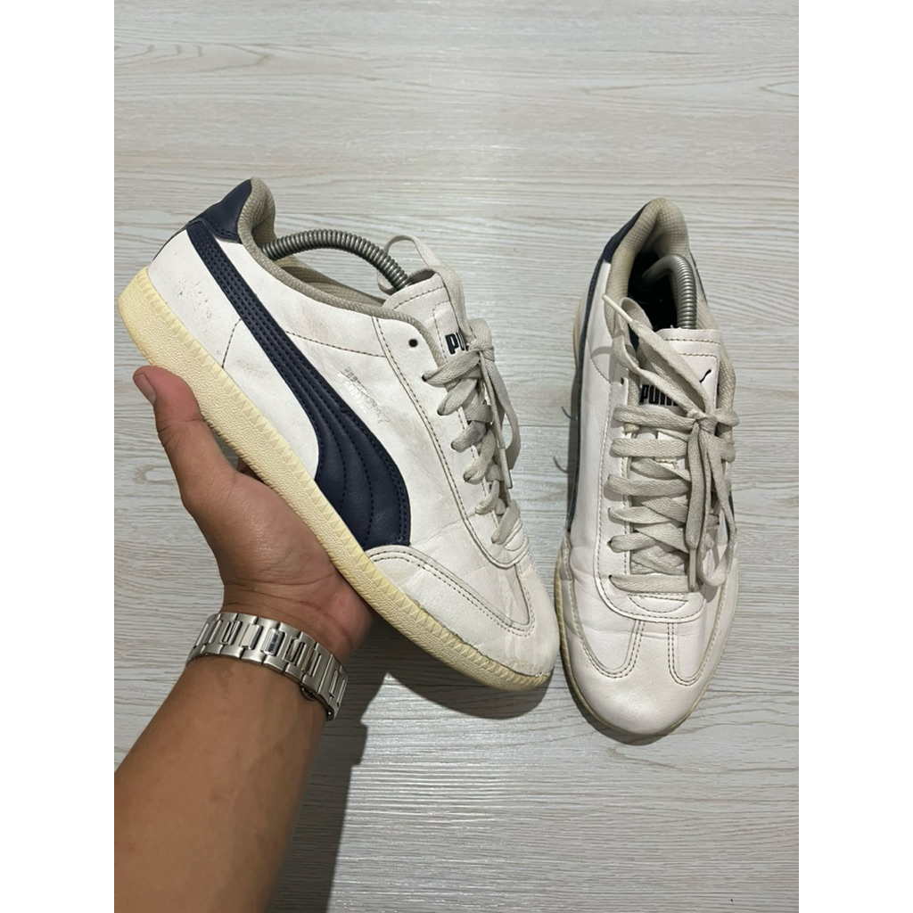sepatu puma putih