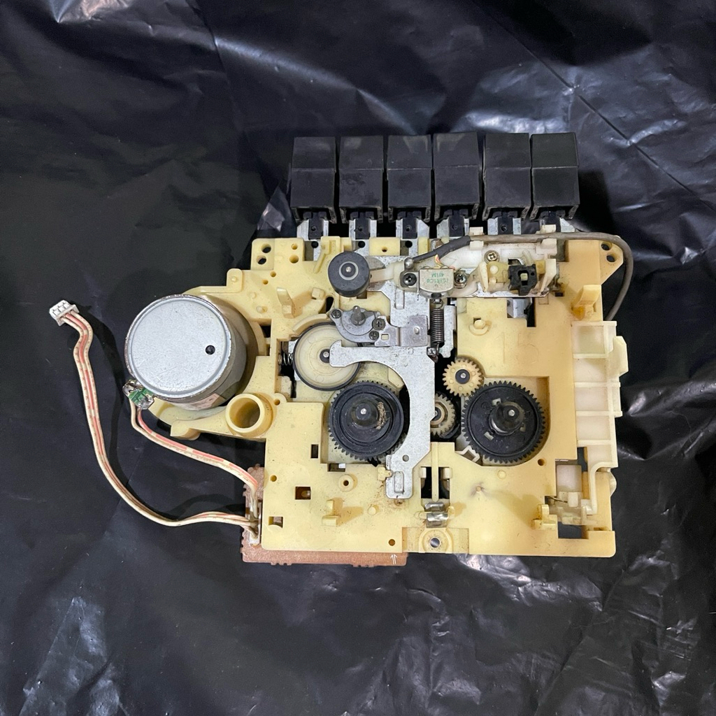 Mekanik Tape Kaset Pita Radio Tape SONY CFS-221S Original Cabutan