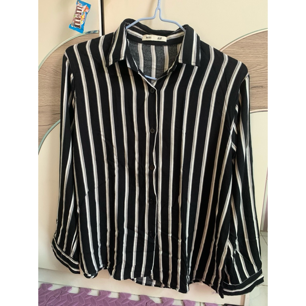 kemeja stripe H&M