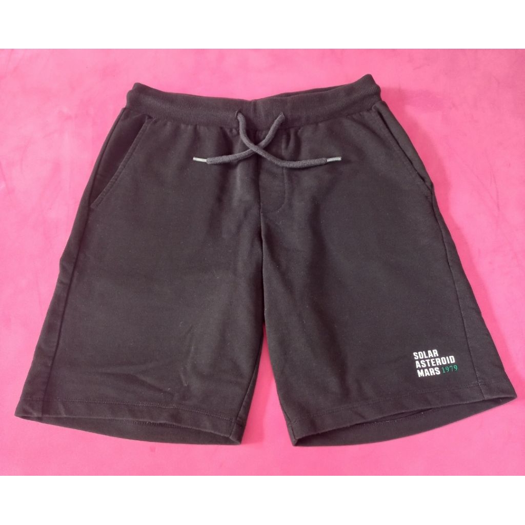 Celana pendek POLHAM.