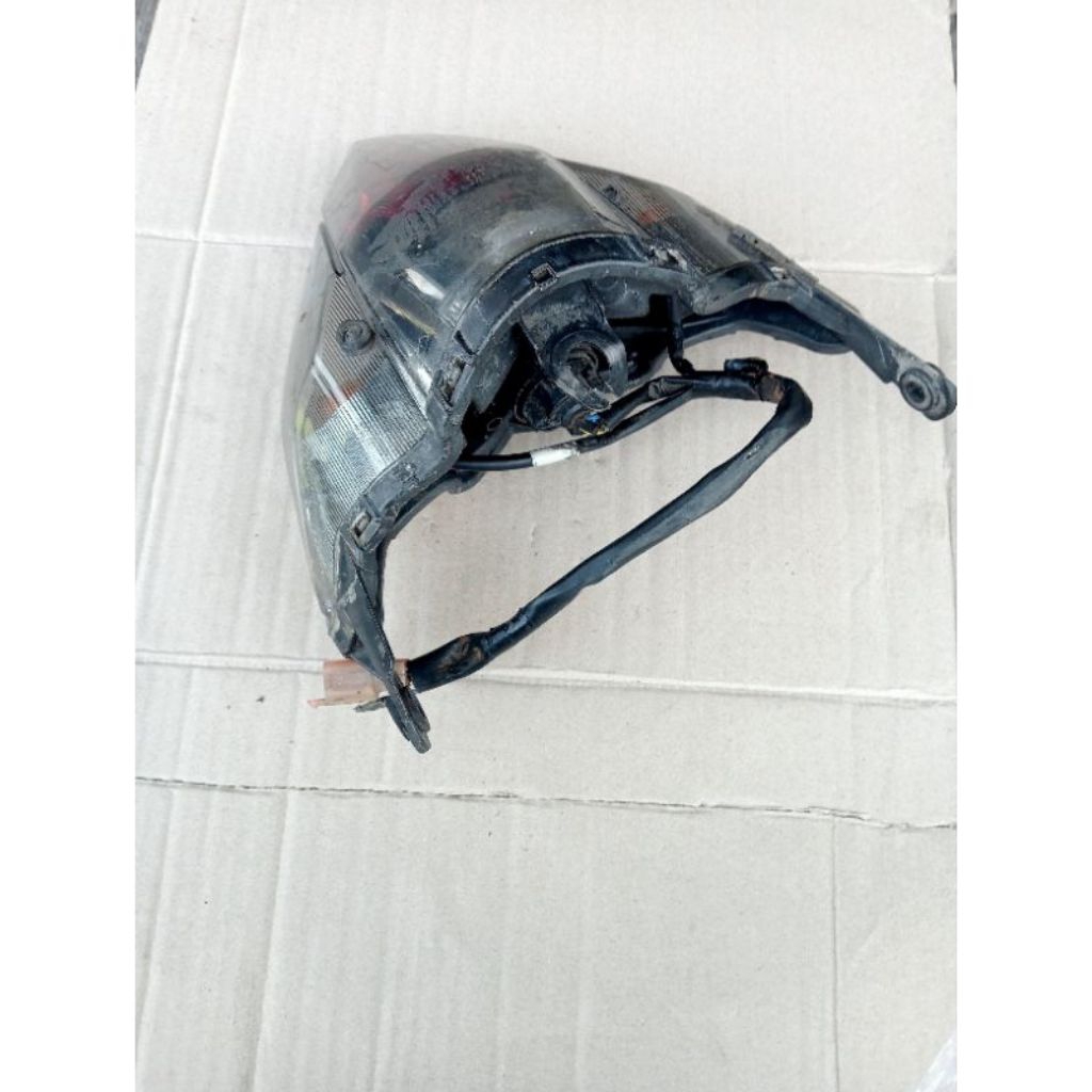 Reflektor belakang Lampu stop Yamaha Jupiter MX new 135 seken copotan ori