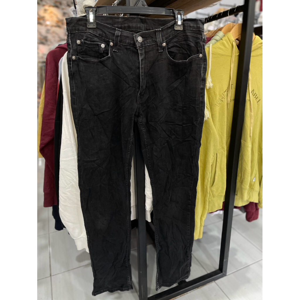 Levi's 514 Straight Fit, CELANA DENIM, CELANA JEANS, CELANA LEVIS, CELANA CARPENTER, CELANA CASUAL