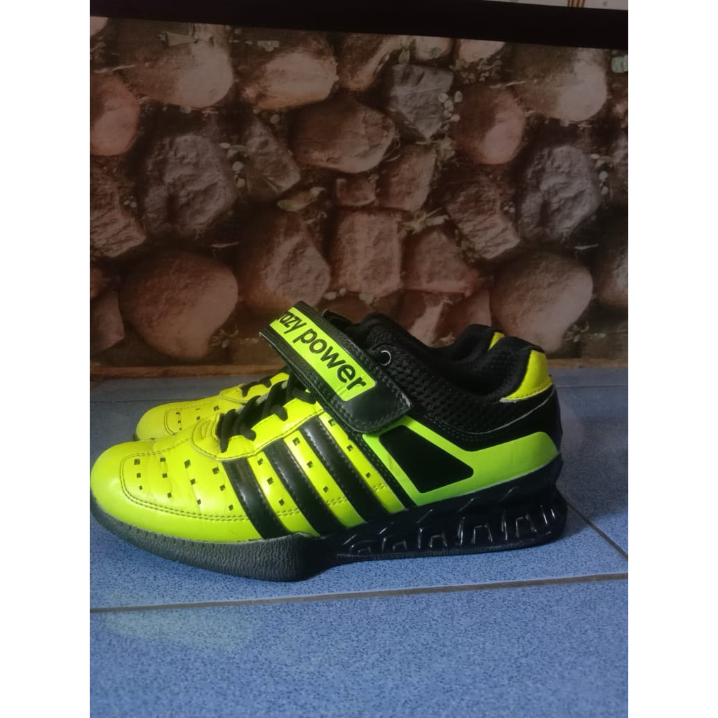 CRAZY POWER sepatu angkat besi(angkat berat)