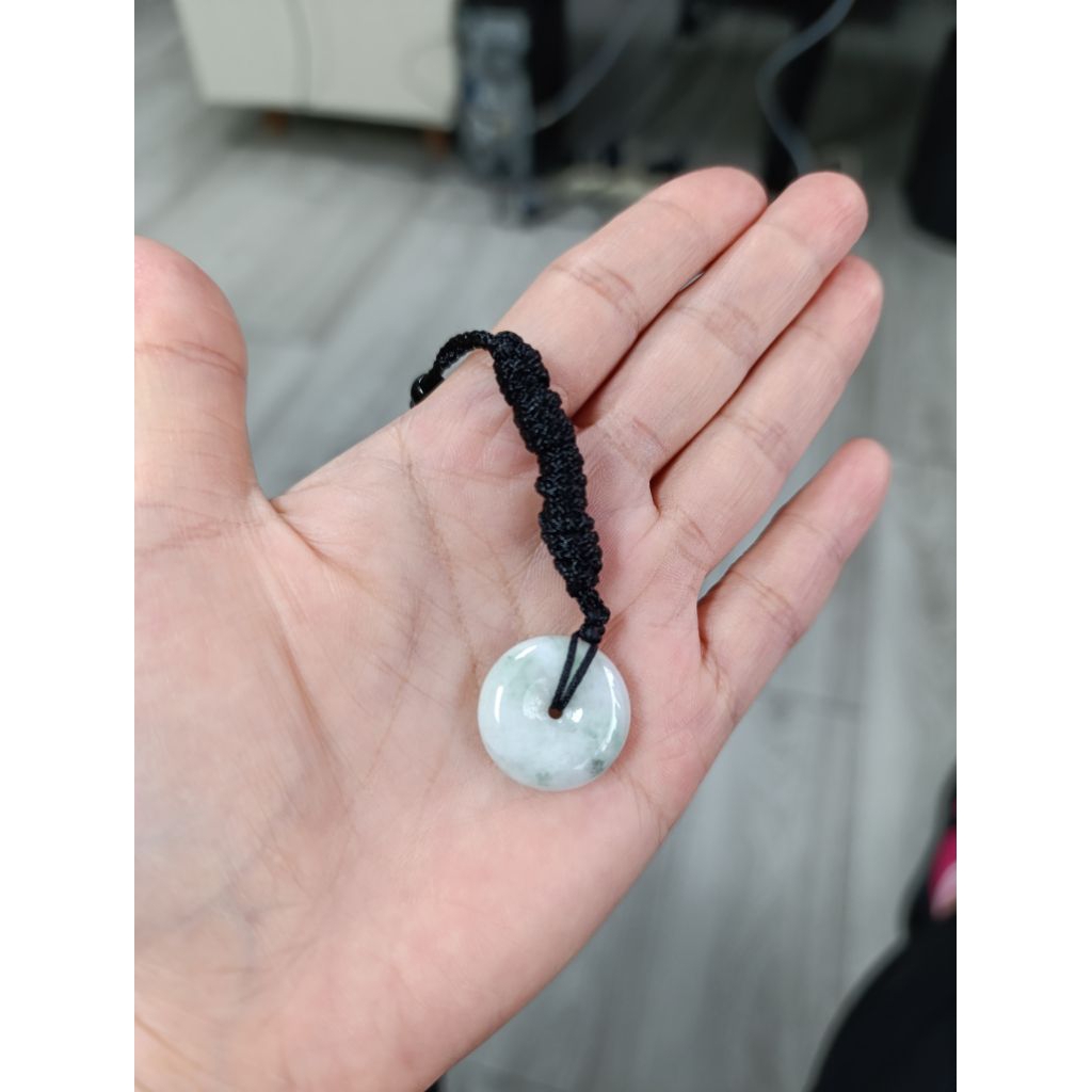 Gantungan Giok Donat