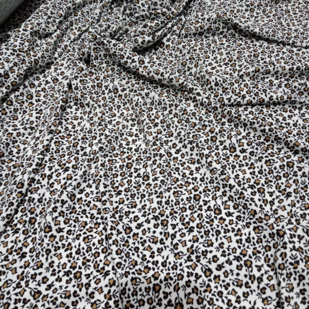 KAIN LYCRA MOTIF KEMBANG PREMIUM HARGA/0,5M