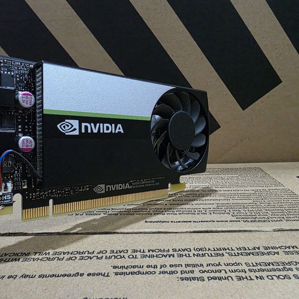 VGA QUADRO P1000 8 GB 128 BIT DDR 6 COCOK BUAT DESAIN GRAFIS