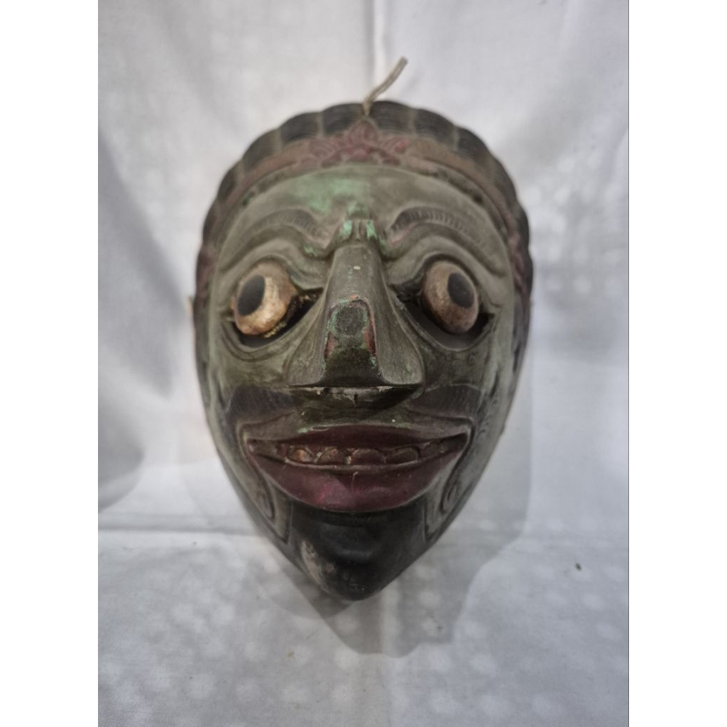 topeng tradisional jawa kayu lawasan antik
