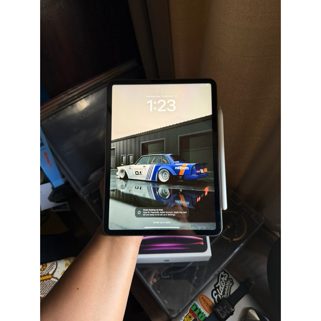 ipad pro gen 4 M2 128gb wifi only ibox + apple pencil gen 2