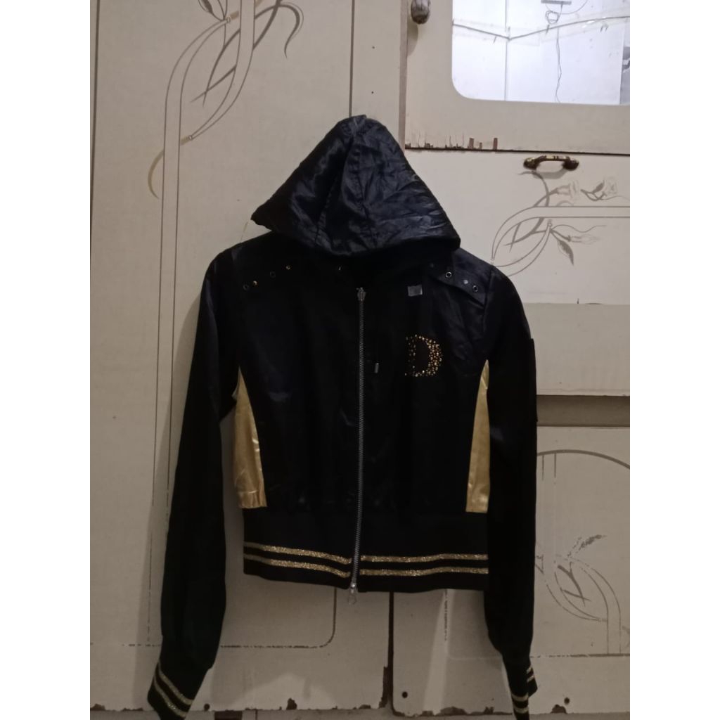 Varsity hodie Inisial D