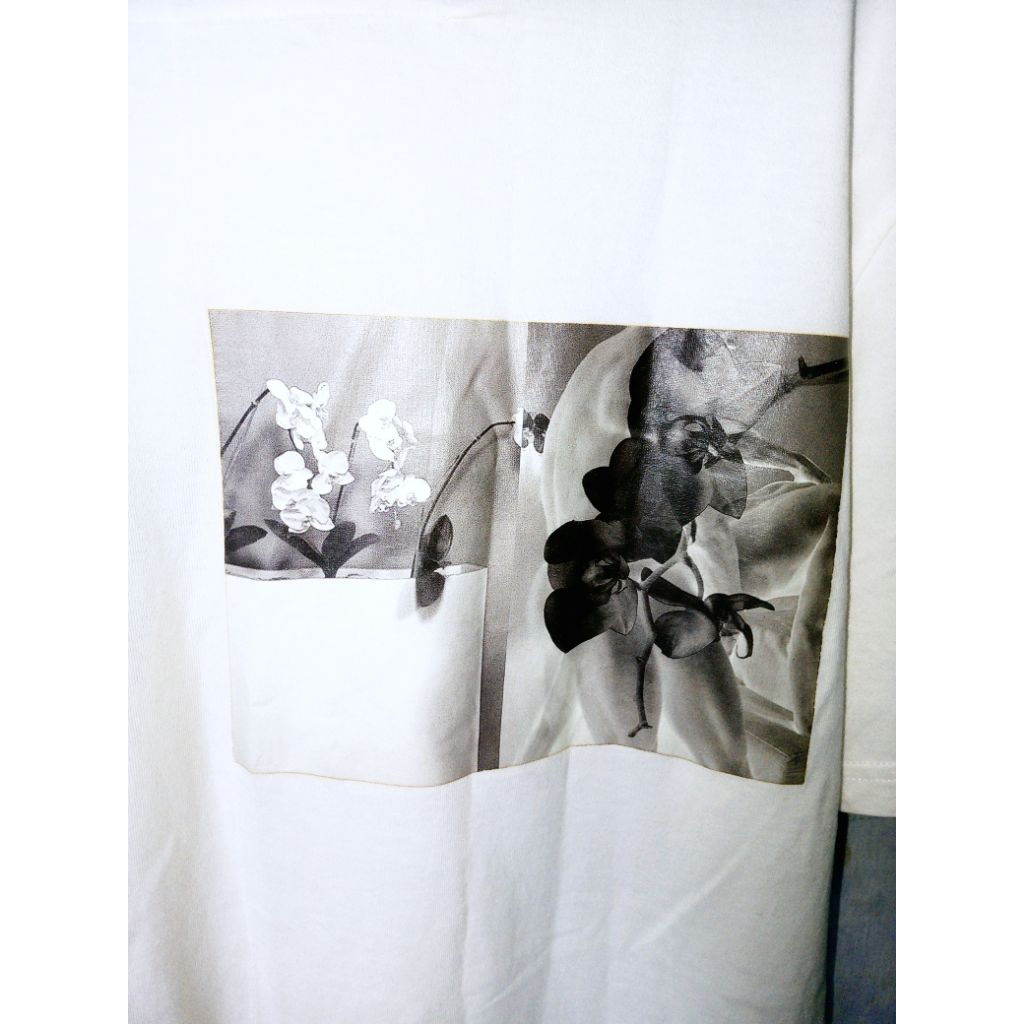 Kaos oblong Givenchy