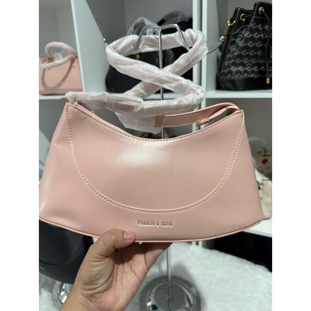 Tas Sabit pink Ck dan ada tali panjang