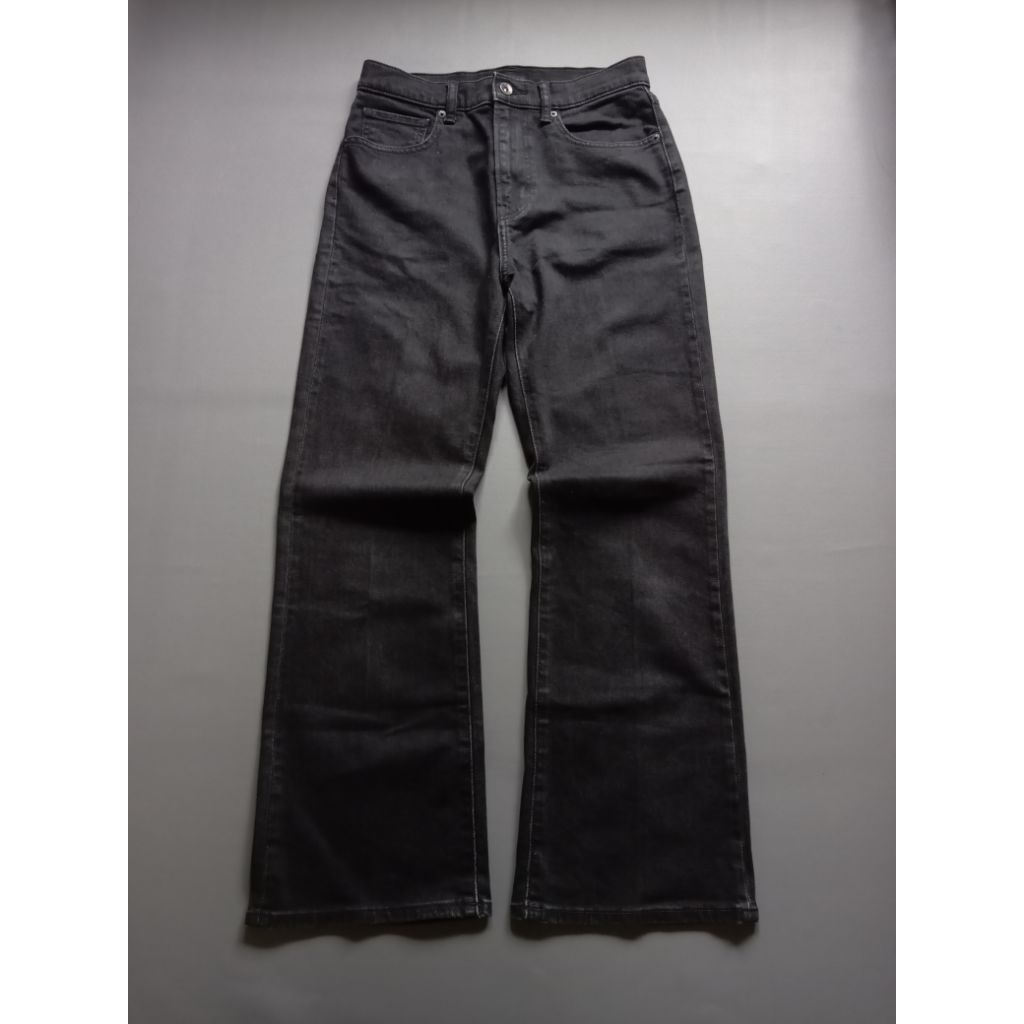 UNIQLO BOOTCUT JEANS WASH
