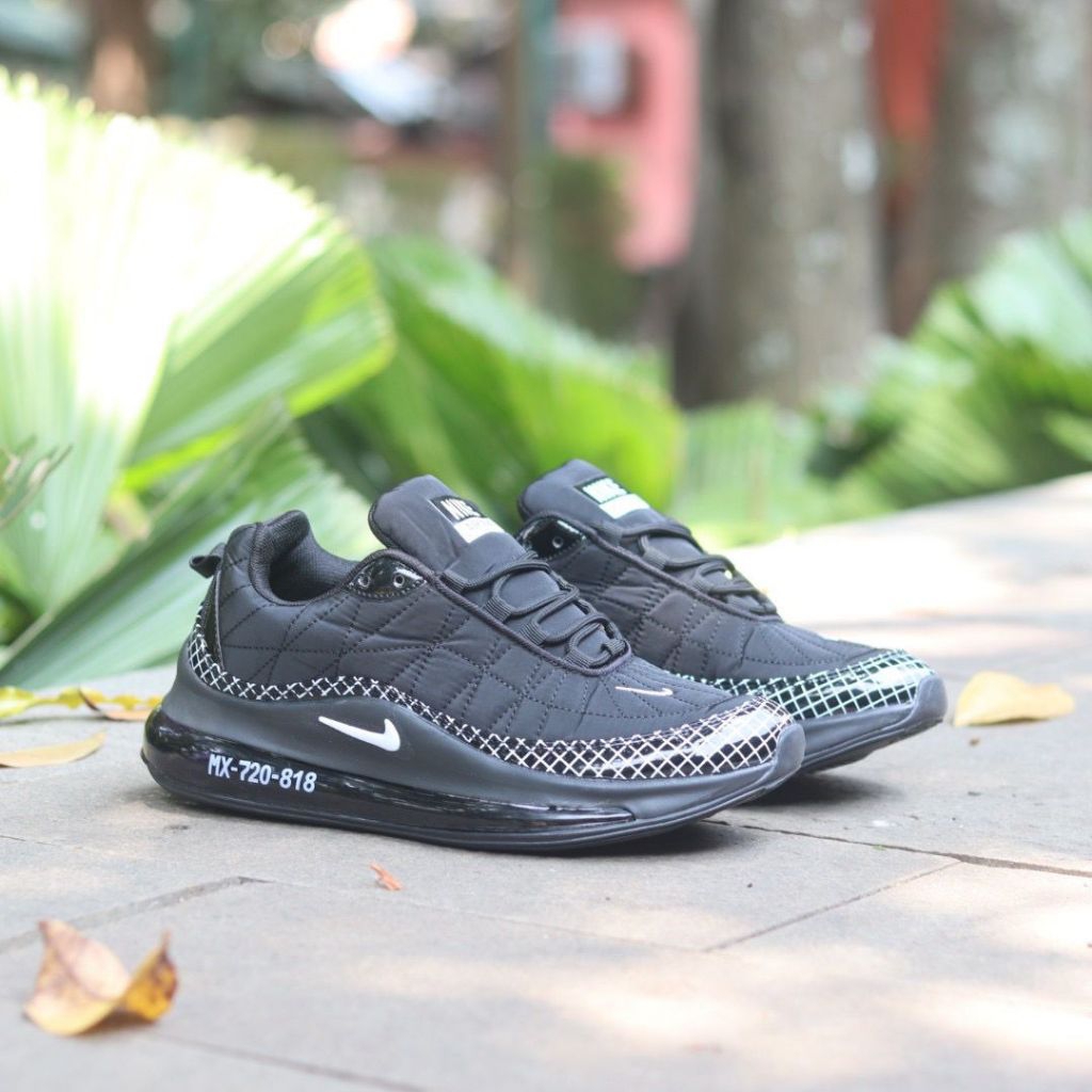 airmax 720 818