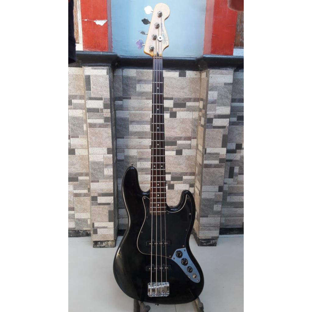 Bass Squier Modifid Original