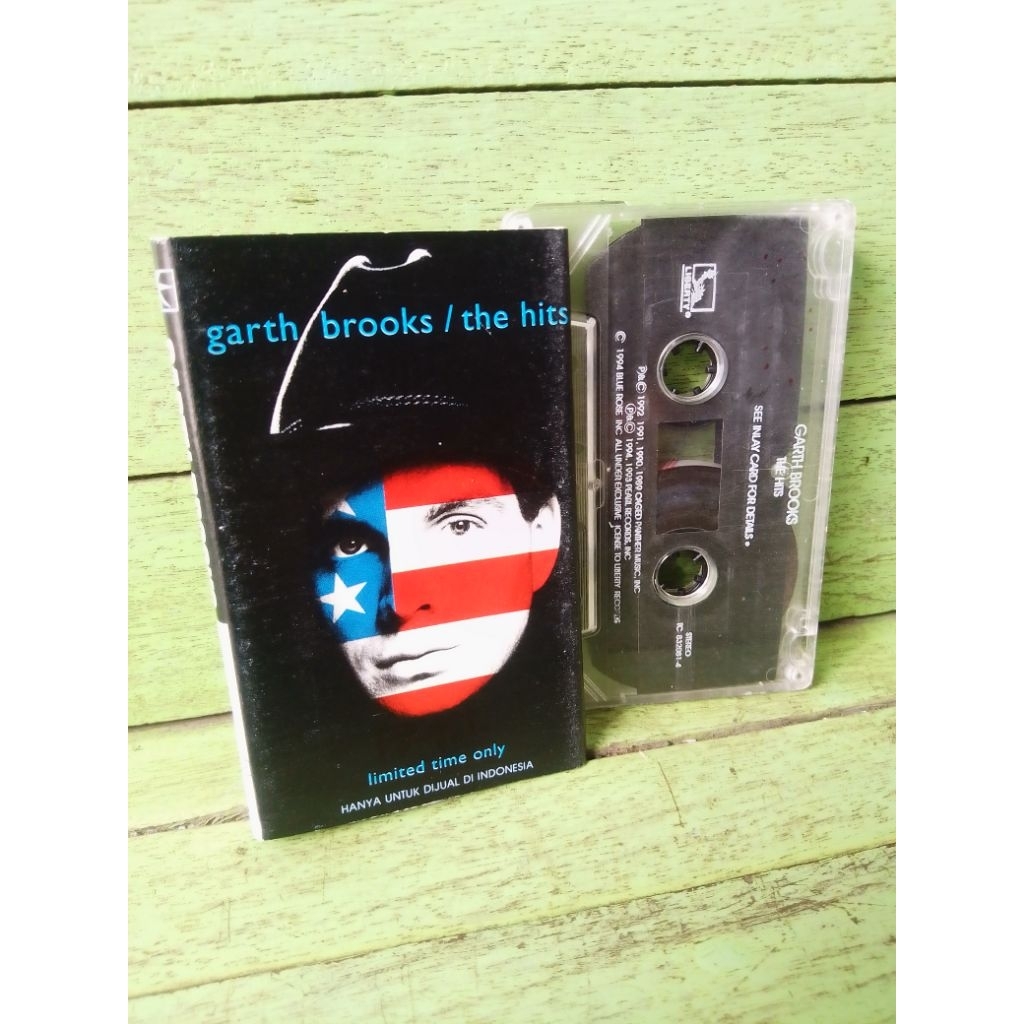 kaset Garth Brooks - The Hits