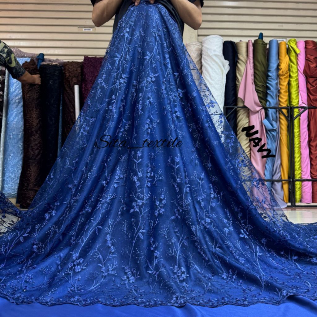 Kain Bahan Kebaya / Kain Tile / Kain Kebaya Brokat (Tile Embordir)