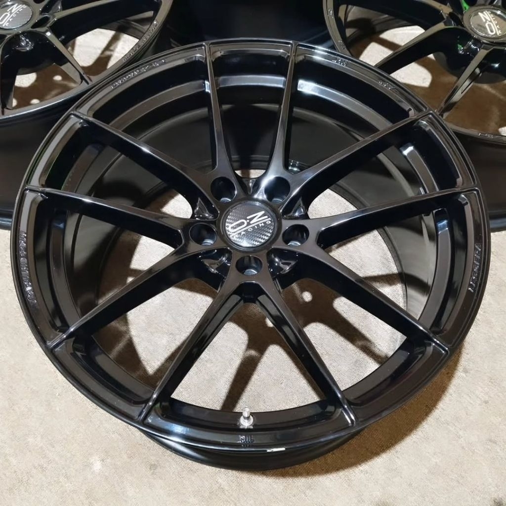 Velg mobil original OZ HLT r20 x 8.5/10 pcd 5x120 offset 34/35