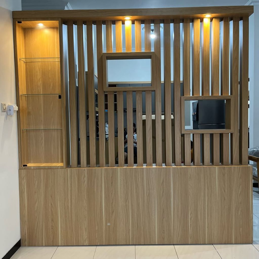 Start harga 1.350.000/m, Custom Partisi Penyekat Ruangan 2 Muka Minimalis - Rak Display + Lampu LED 