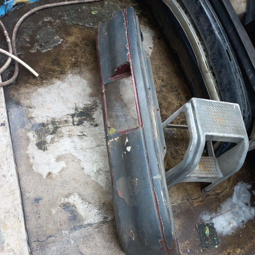 BEMPER BELAKANG TOYOTA STARLET KAPSUL 90 SD 93 0RIGINAL