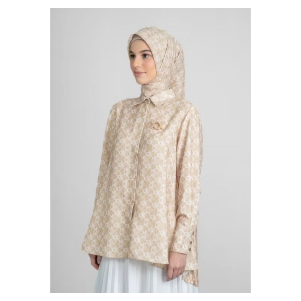 READY MONOGRAM PLEATED SHIRT WEARING KLAMBY