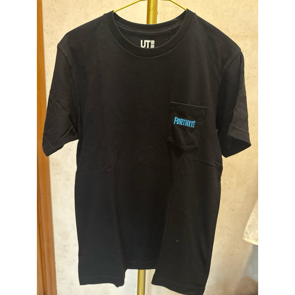 preloved uniqlo tee fortnite