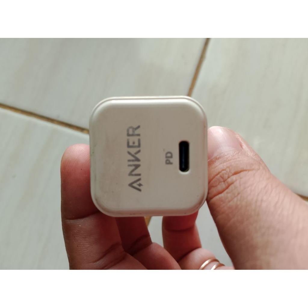 Adaptor Anker 20 watt