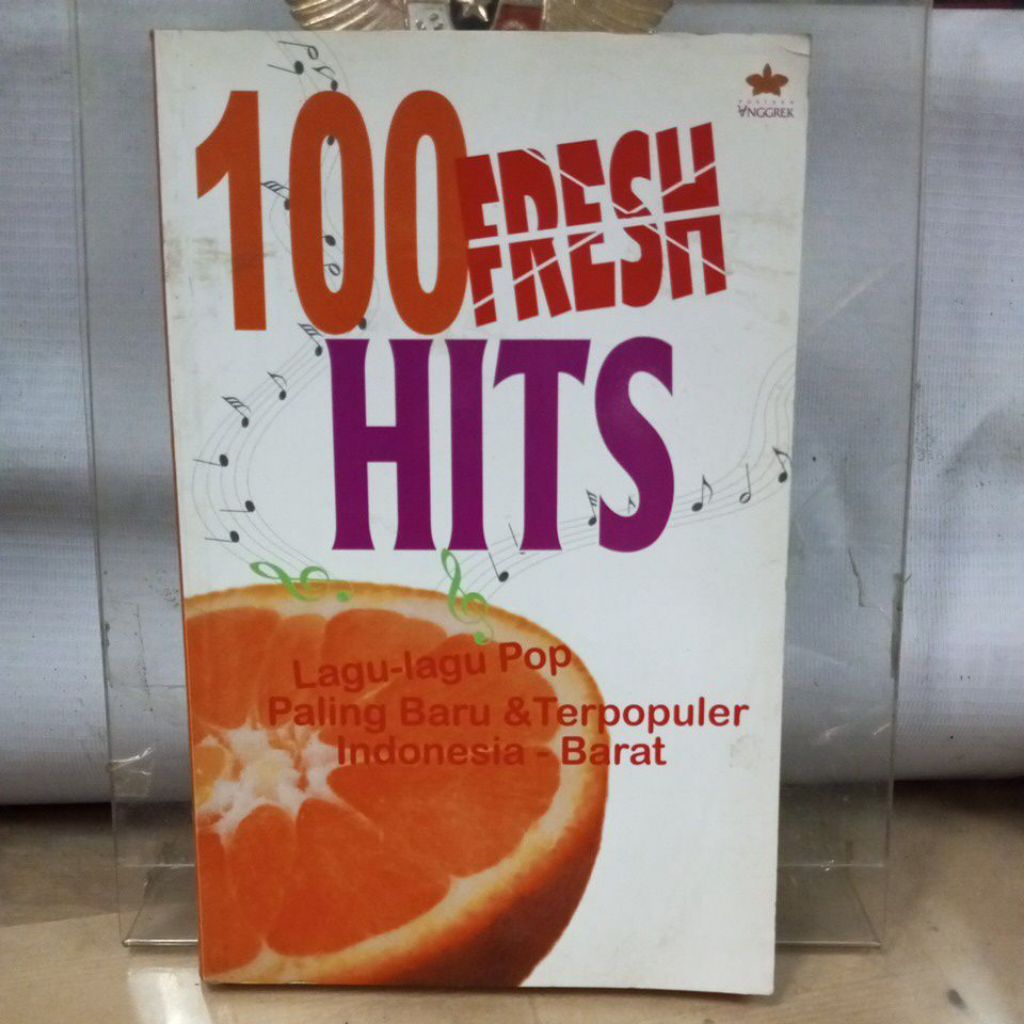 buku musik , 100 fresh hits ,lahu lagu pop