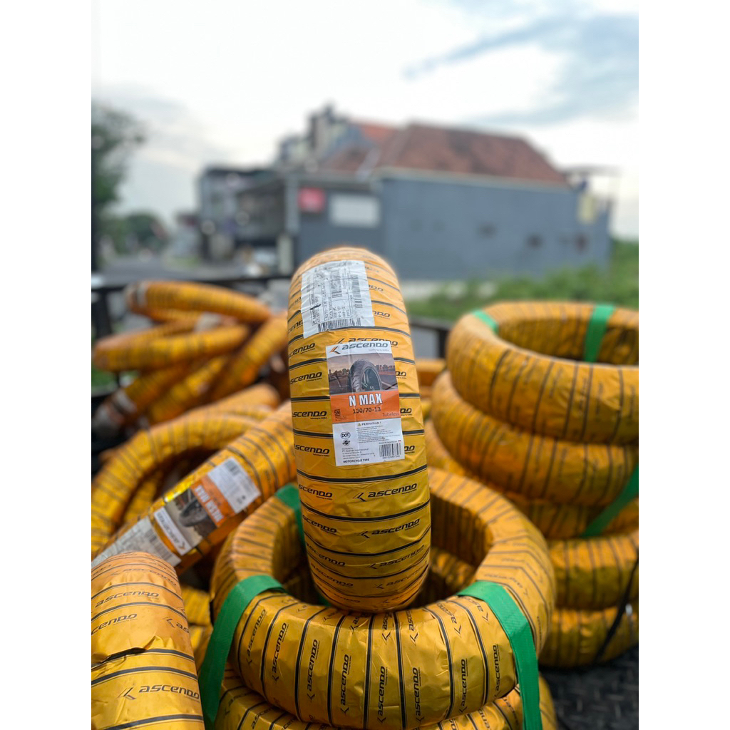 BAN MOTOR ASCENDO NMAX MT355D RING 13 130/70-13 TUBELESS