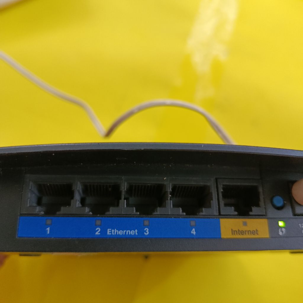 CISCO E1200 ACCESS POINT ROUTER