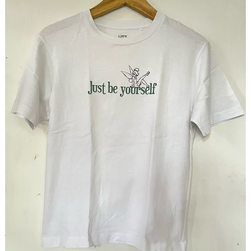 READY STOCK KAOS UNIQLO UT x Disney Putih