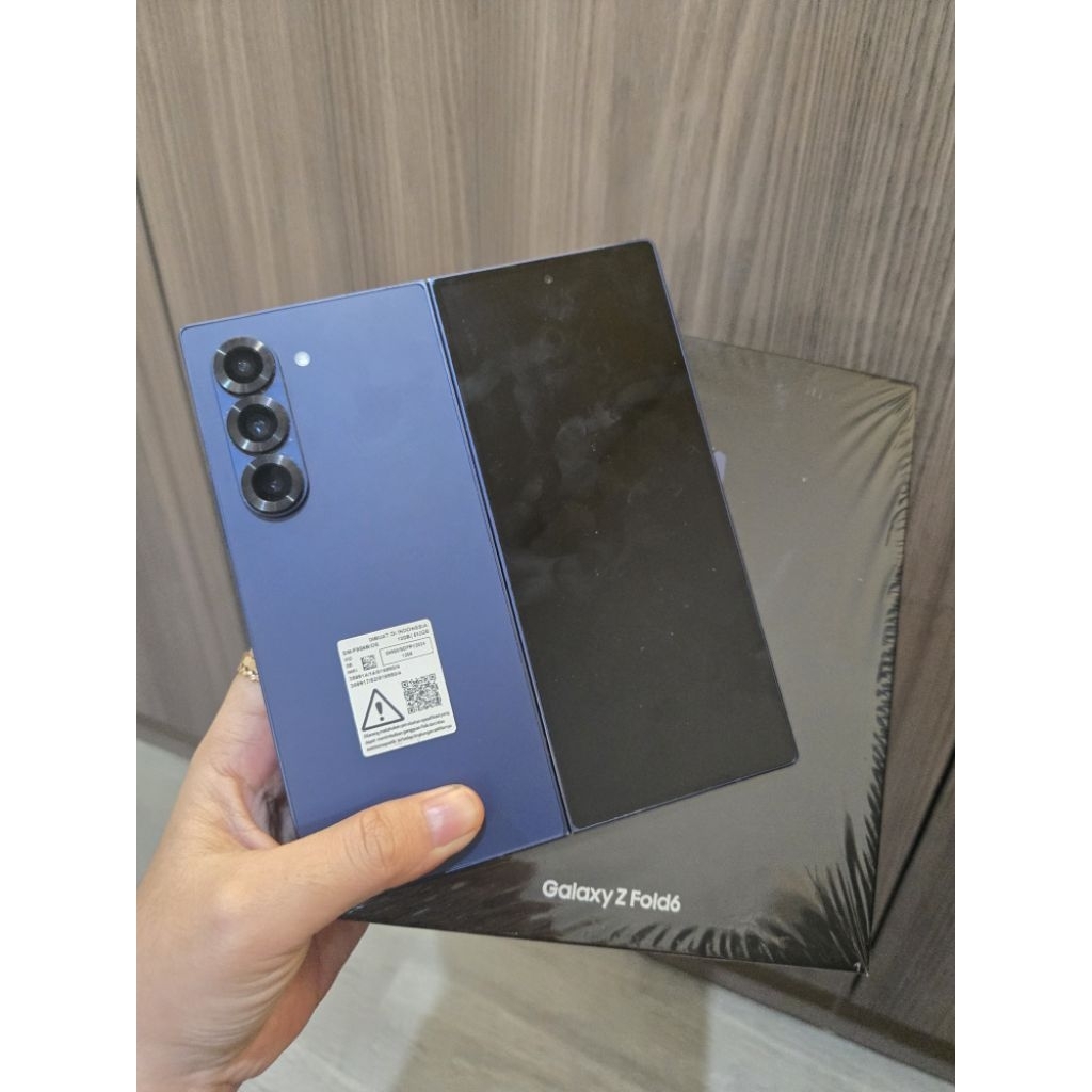 Samsung Z Fold 6, 12/512, Fullset, sein, seken, bekas pemakaian wajar