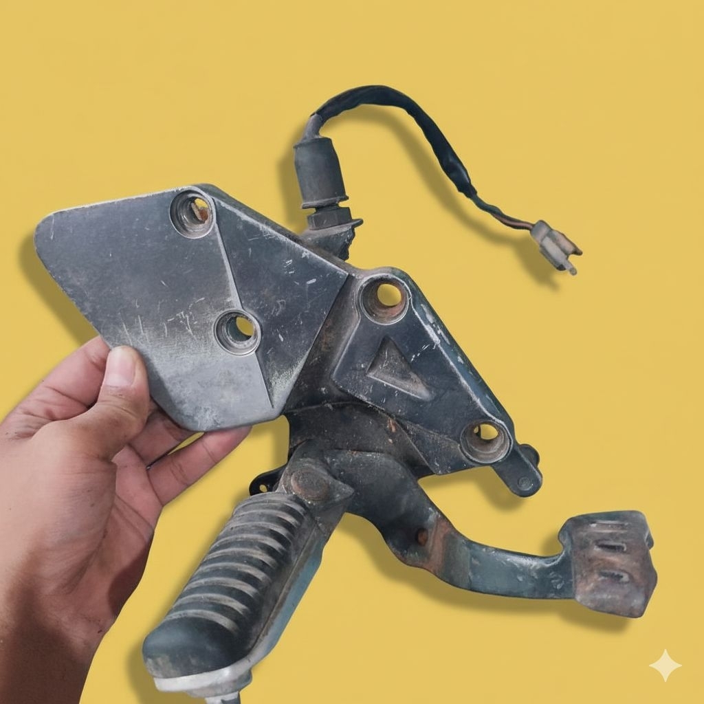 Copotan Second ORI Original Footstep Rem Belakang Kanan kiri Ninja RR Old Standar Segitiga atas bawa