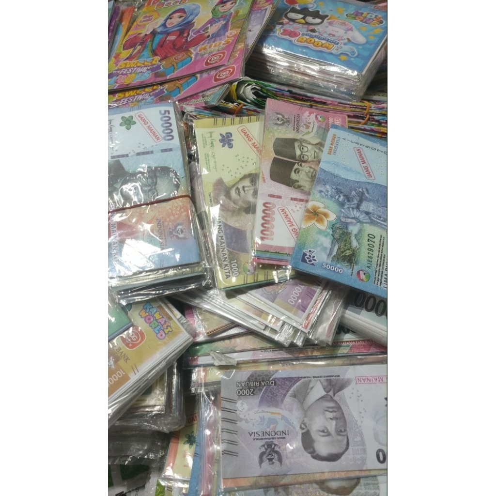 Uang Mainan / Replika Uang Mainan Mirip Asli