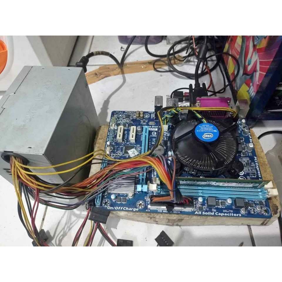 paketan i3 2100 motherboard h61 gigabyte ram 4gb hdd 500gb