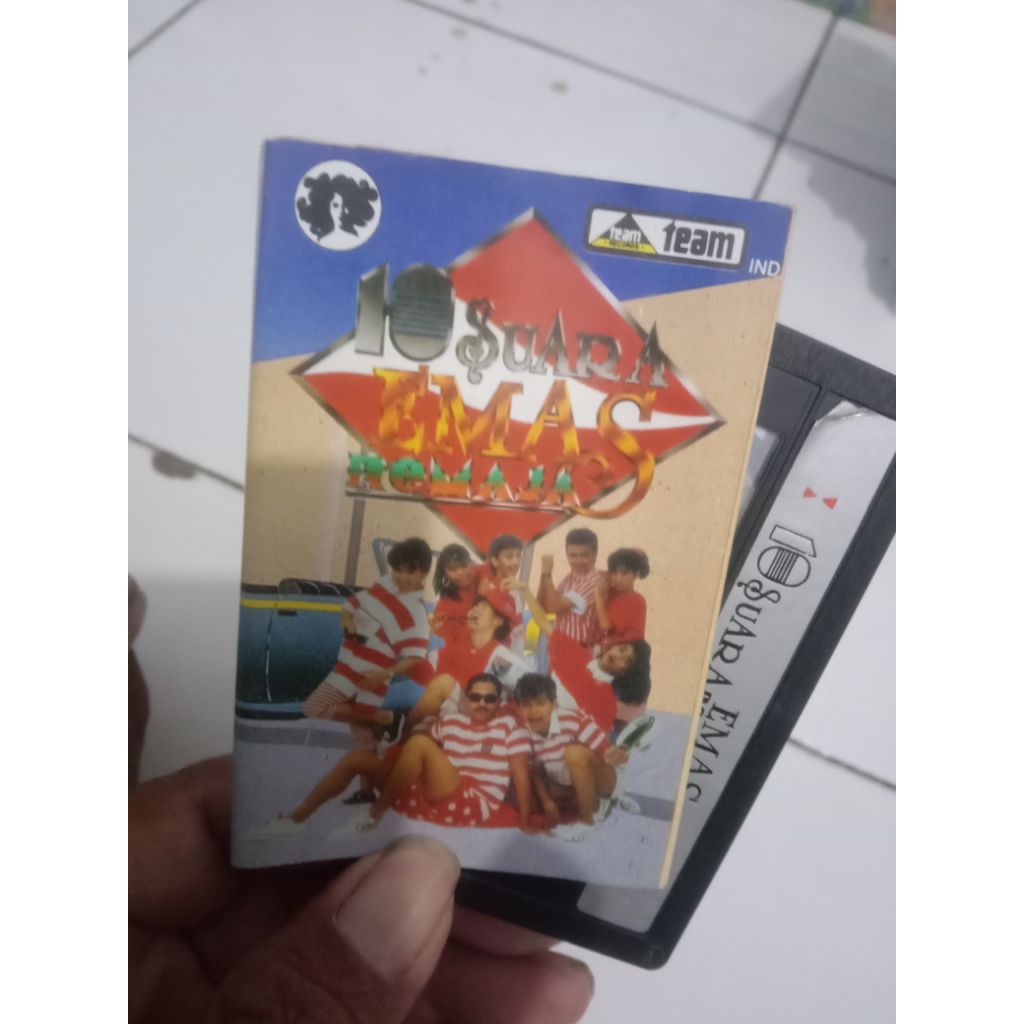 Kaset pita 10 Suara Emas Remaja