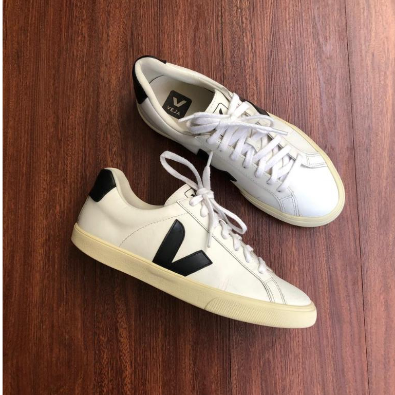 Sepatu Sneakers Veja Esplar Low Top