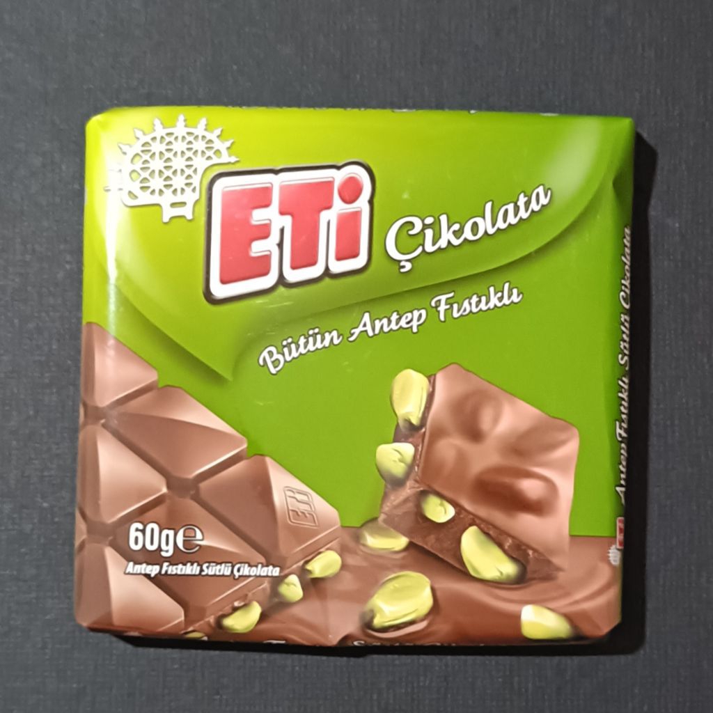 Coklat pistachio dan wafer coklat pistachio ready stok dari Turki