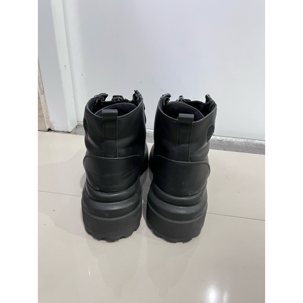 Adorable Projects - Noemi Boots Black