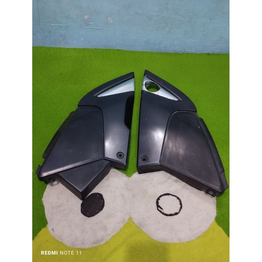 cover tepong bok aki kanan kiri Honda Tiger Revo original second