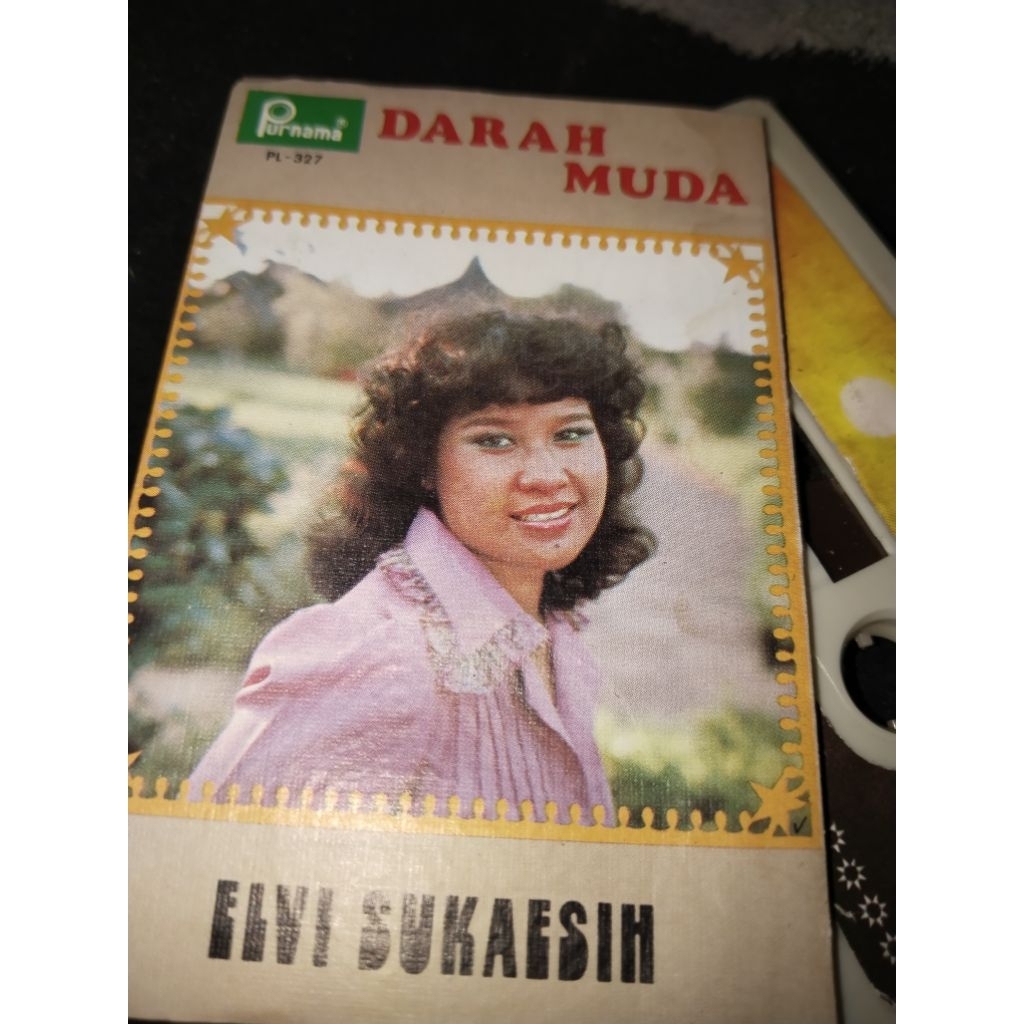Kaset pita Elvy Sukaesih - Darah Muda