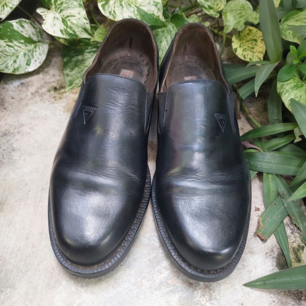 sepatu sneakers second guess size 43(28cm)